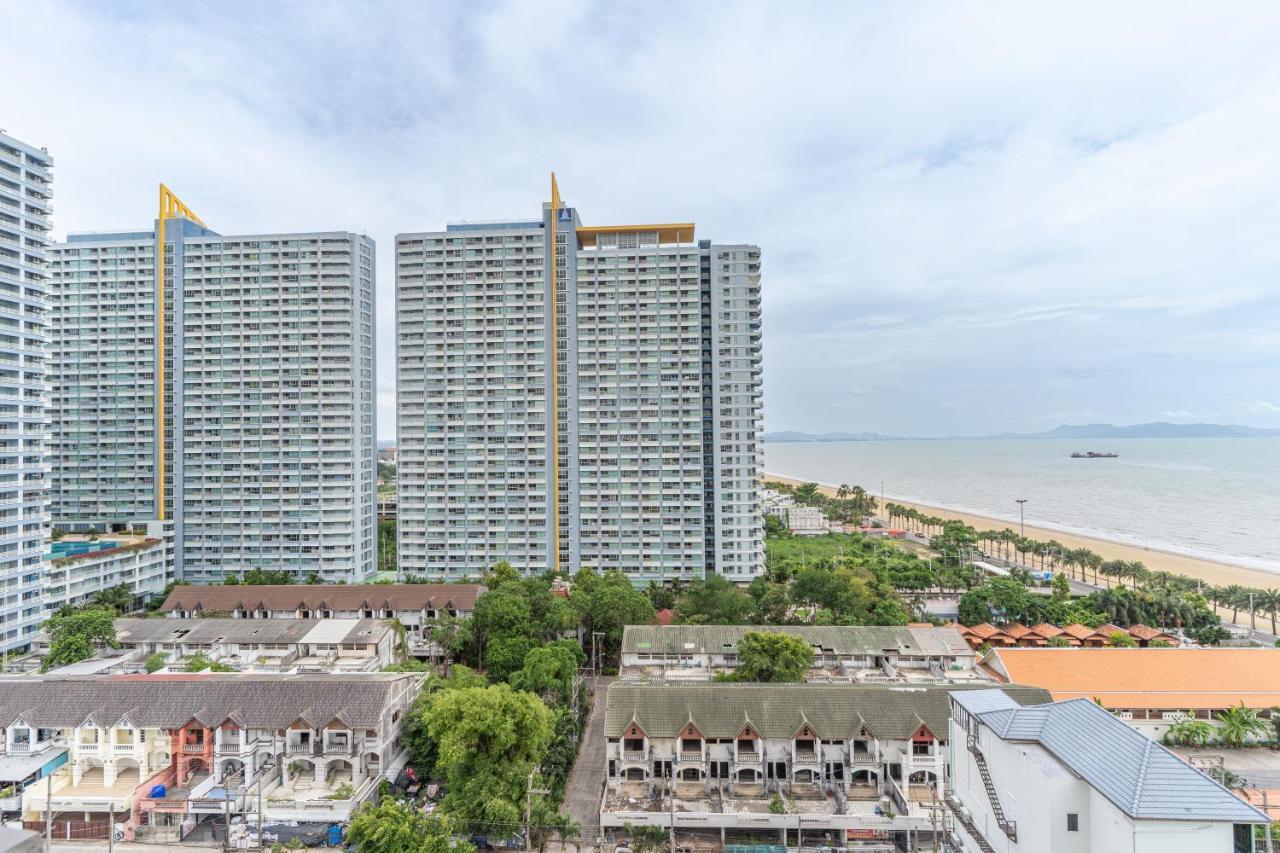 Aeras Beachfront Condominium Джомтьен Экстерьер фото